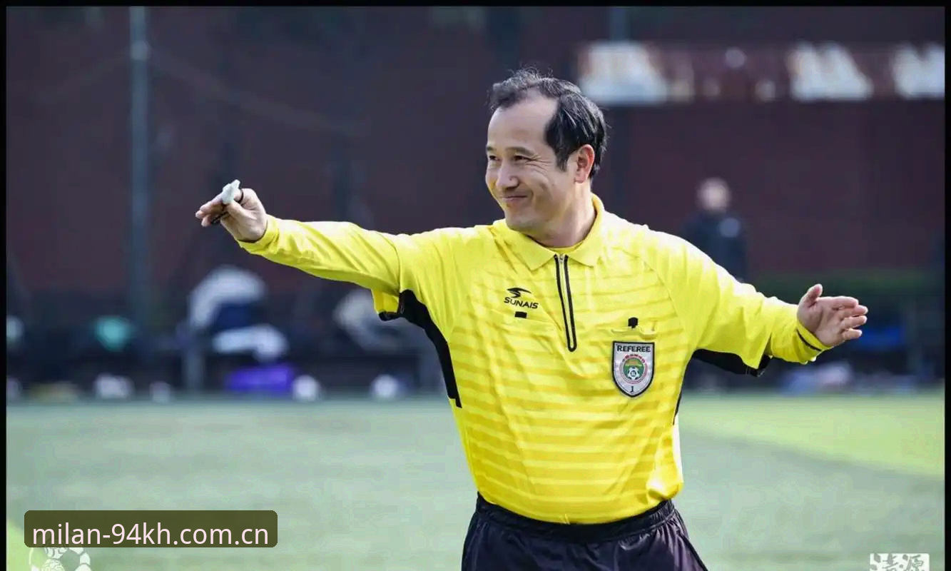milan cn sport login对比 资深球迷分享执裁背后那些事,马宁这番话比世界杯哨声更耐琢磨